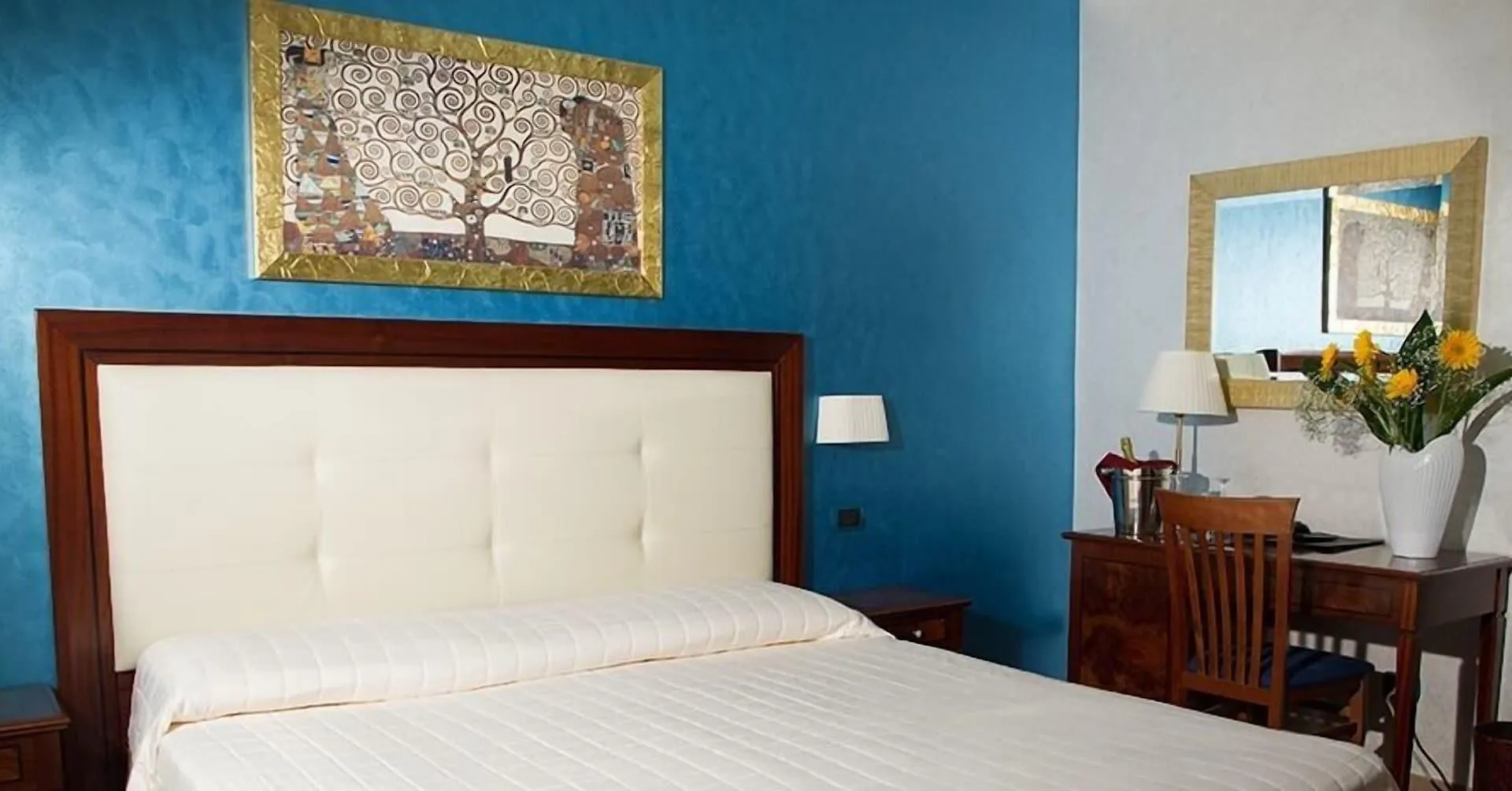 ***  Hotel Flora Noto Italy