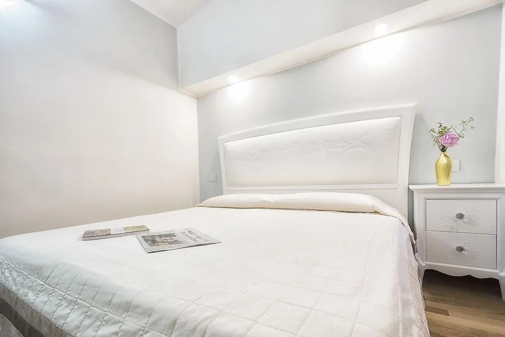 Hotel Flora Noto 3*,