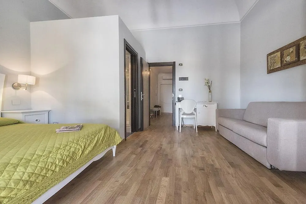 Hotel Flora Noto 3*,  Italy