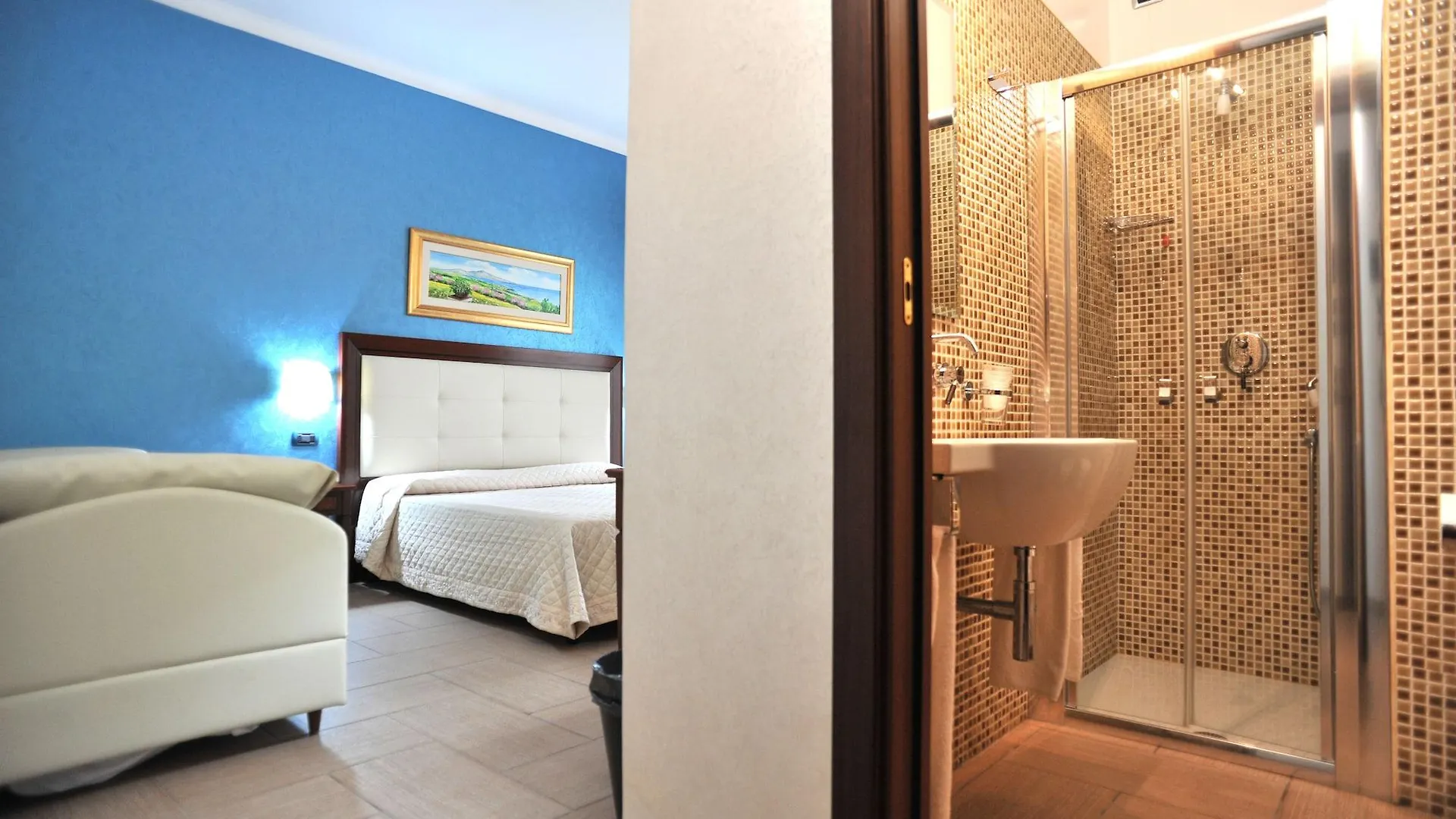 Hotel Flora Noto 3*,  Italy