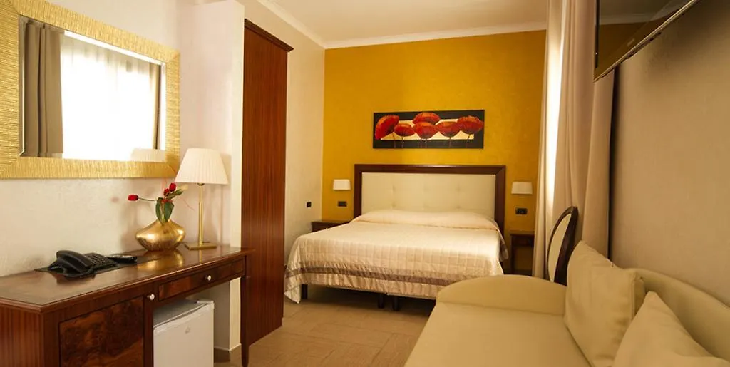 Hotel Flora Noto 3*,